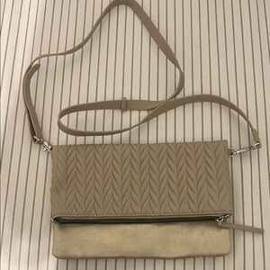 Stella & Dot Taupe Quilted Crossbody Bag